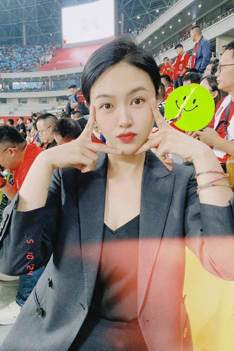 广州队训练开放日，国际比赛日临场应变引欢呼，亚冠在即，赛程密集仍需轮换的简单介绍9体育